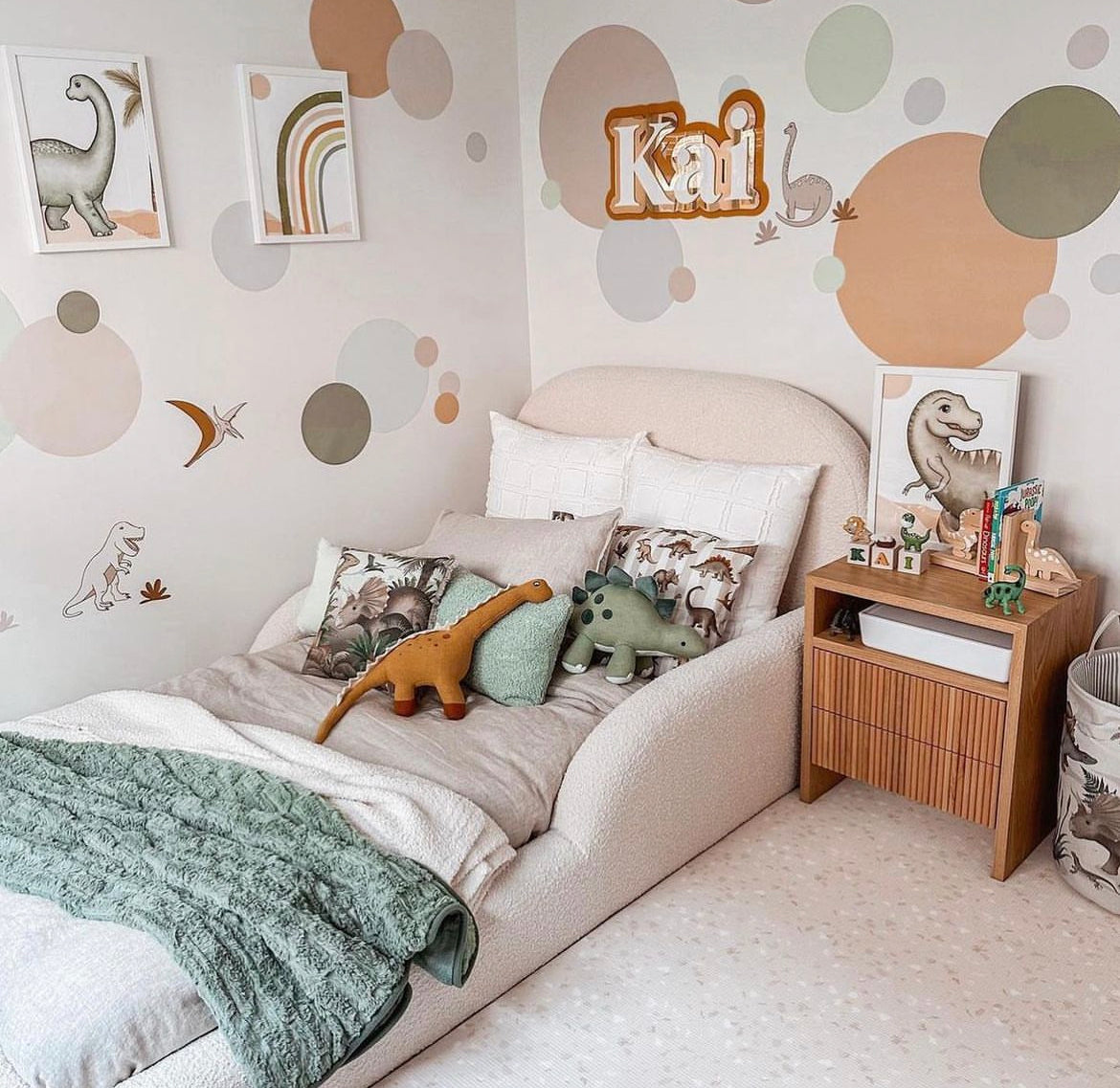Über Circles Wall Decals- choose your colours!