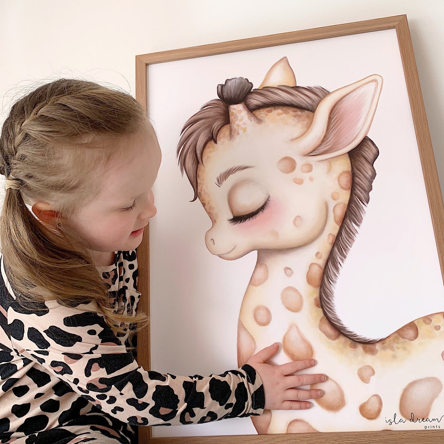 Gerald the giraffe print - Isla Dream Prints