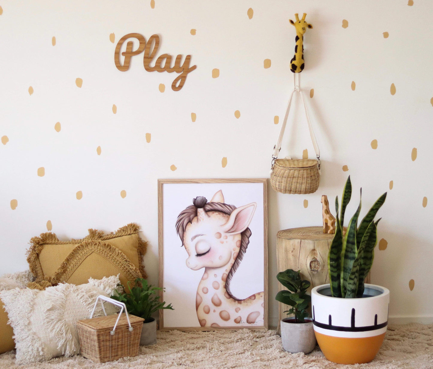 Gerald the giraffe print - Isla Dream Prints