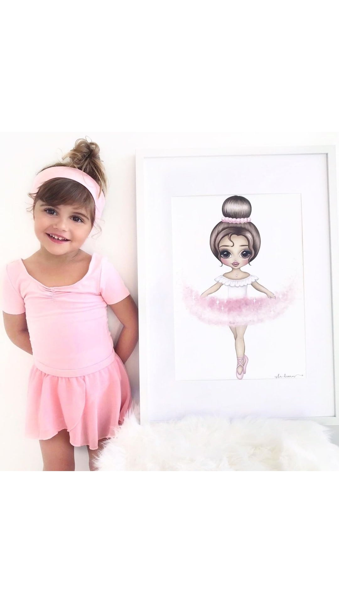 Ariana The ballerina print: available pink/lilac - Isla Dream Prints